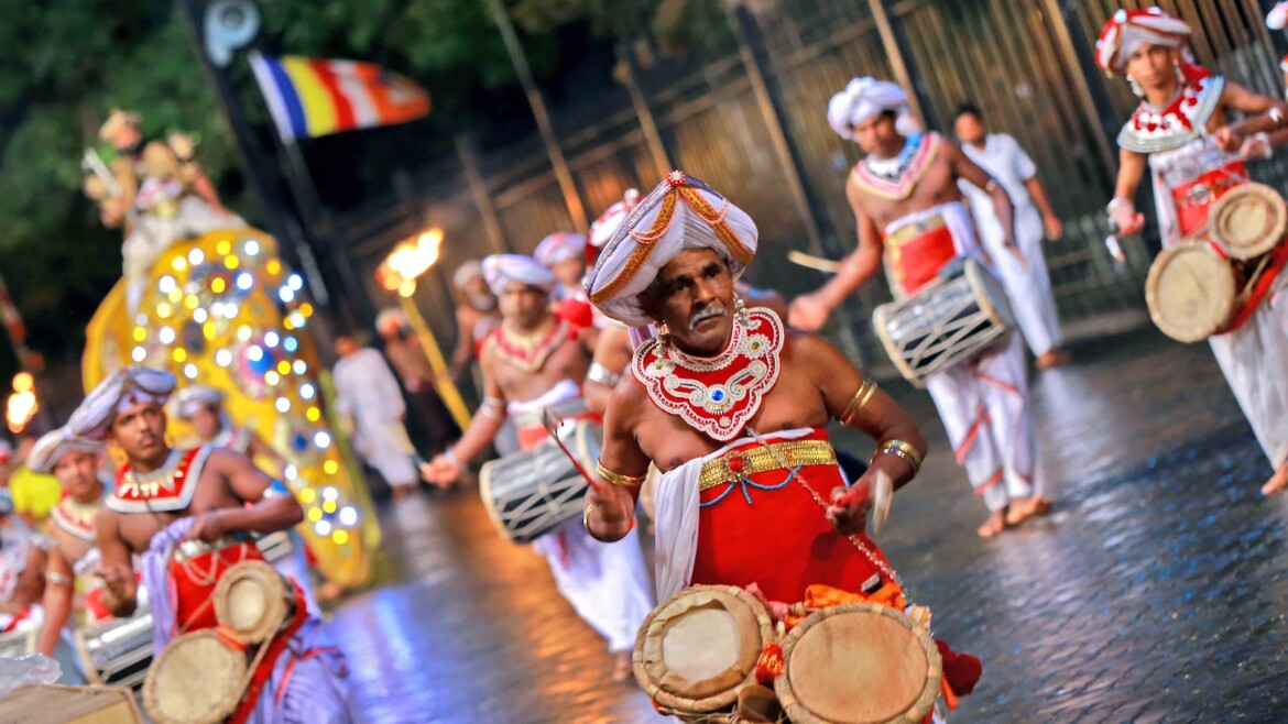 The Kandy Perahera – A Relic of a Ritual