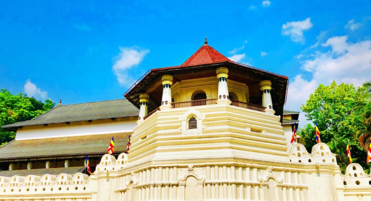 Kandy and Pinnawala 2 Days Tour